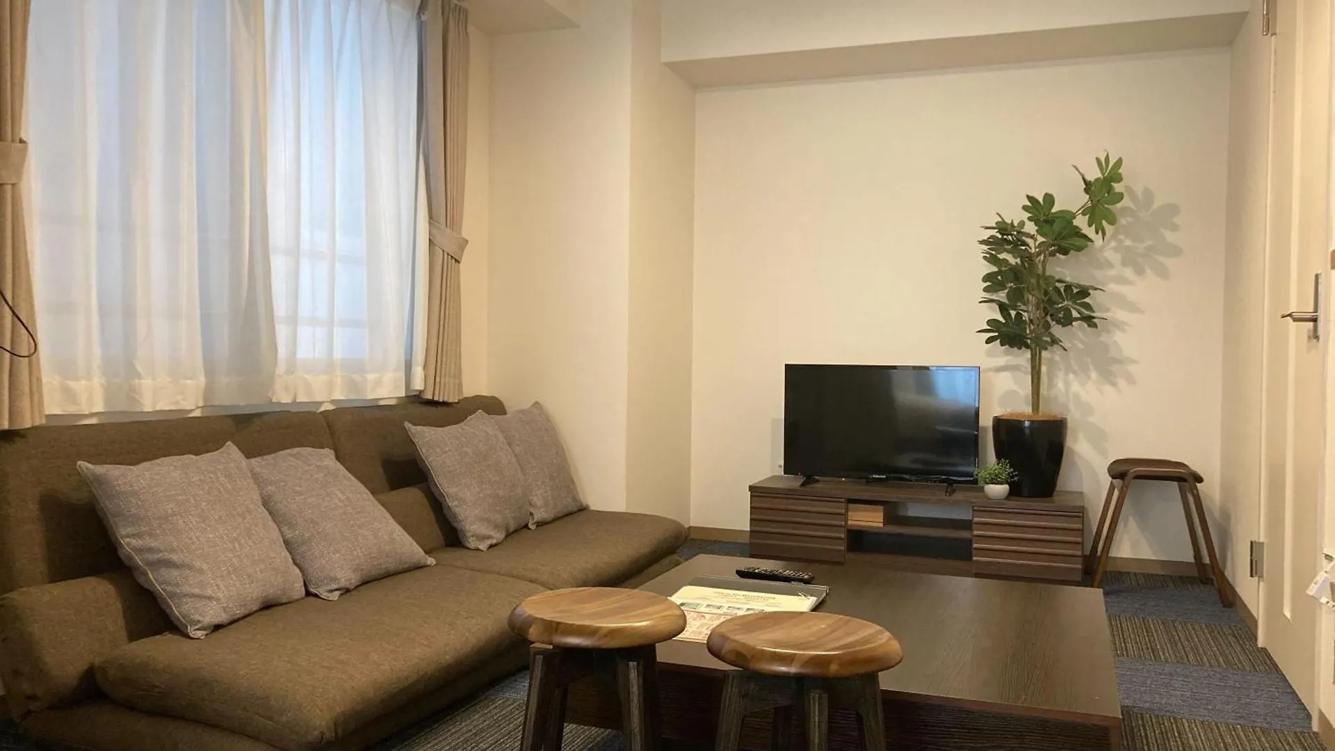 Tsubaki Garden Apartment Sapporo 0*,  Japan