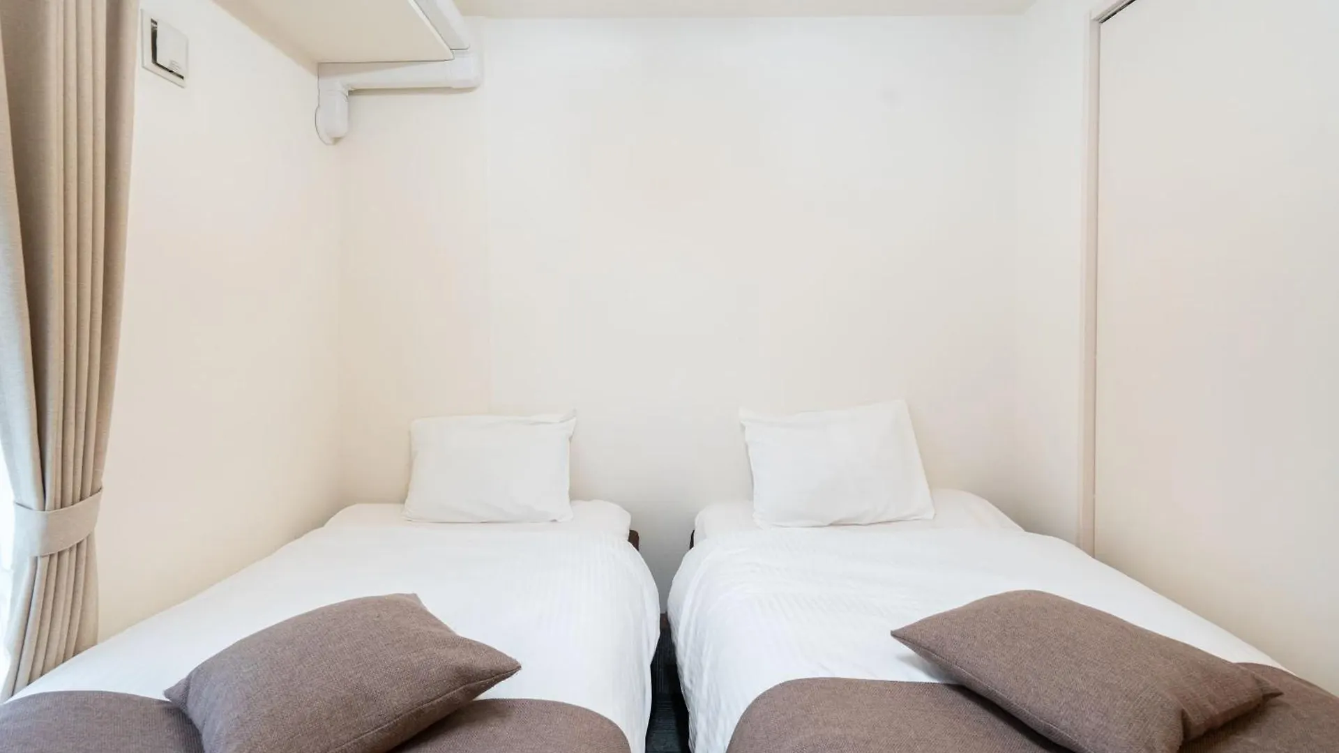 Tsubaki Garden Apartment Sapporo 0*,